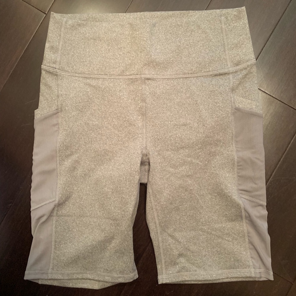 Size Large Fabletics Spandex